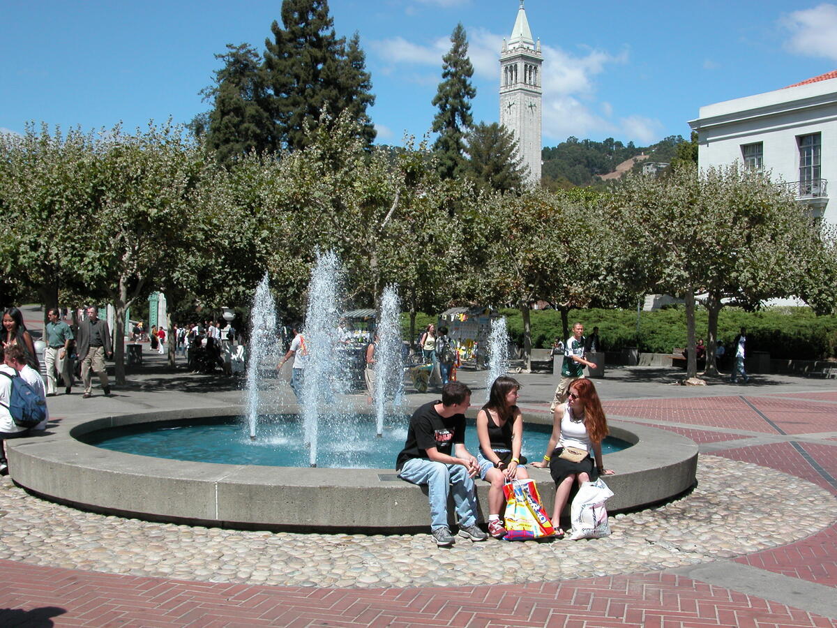 Image of Berkeley students around a fountain
